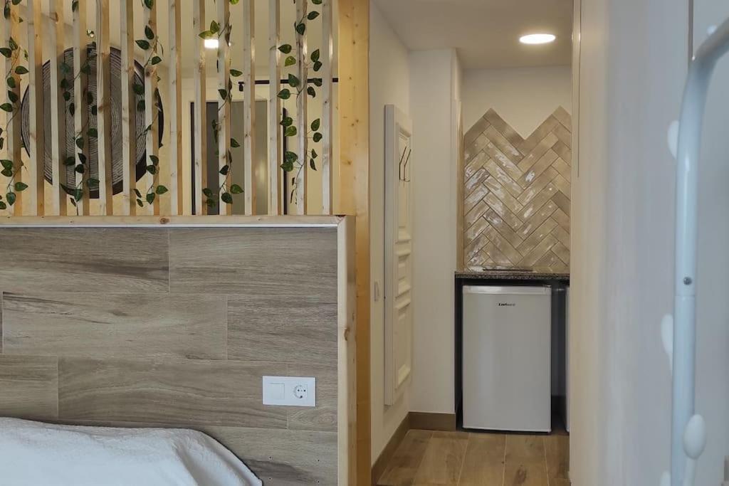 Estudio Con Balcon A 9Min. Del Centro En Metro 세비야 외부 사진